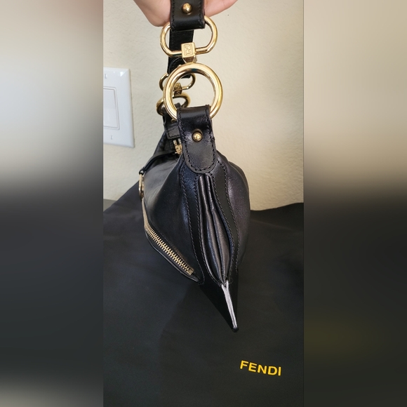 Fendi leather zucca baguette bag - Picture 8 of 16